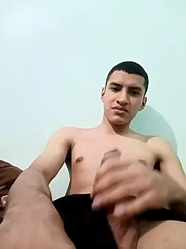 Snapshot of Rogersmit2 chatting on 04-23-26, 03:52 Rogersmit2 online show from 04-23-26, 03:52