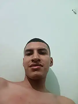 Snapshot of Rogersmit2 chatting on 08-02-26, 04:11 Rogersmit2 online show from 08-02-26, 04:11