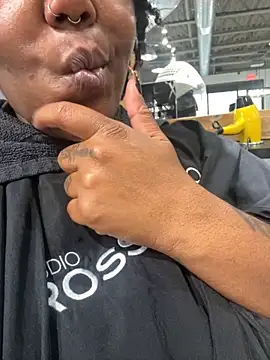 Goddess Nafeesha online show from 10-30-25, 05:24