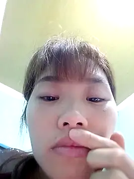 Snapshot of Lonalysexy chatting on 02-21-26, 04:35 Lonalysexy online show from 02-21-26, 04:35