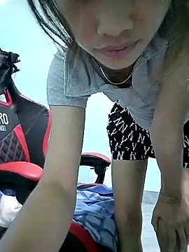 Snapshot of Lonalysexy chatting on 03-02-26, 08:32 Lonalysexy online show from 03-02-26, 08:32