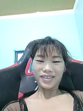 Snapshot of Lonalysexy chatting on 07-15-26, 02:06 Lonalysexy online show from 07-15-26, 02:06