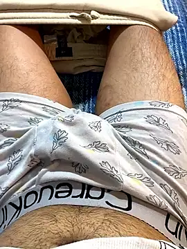 Snapshot of paco110396 chatting on 02-14-26, 03:09 paco110396 online show from 02-14-26, 03:09