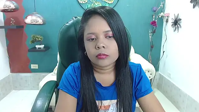 Melikasweetz online show from 12-17-24, 05:26