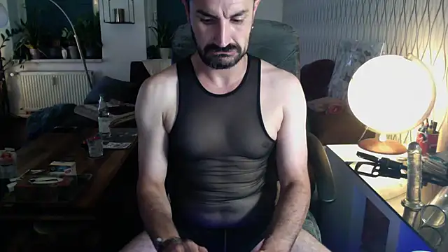 tomz0819 online show from 07-07-26, 08:13