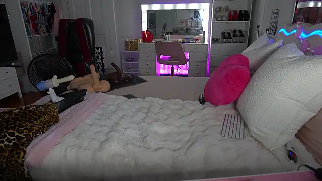 emmagray001 online show from 02-04-26, 02:34