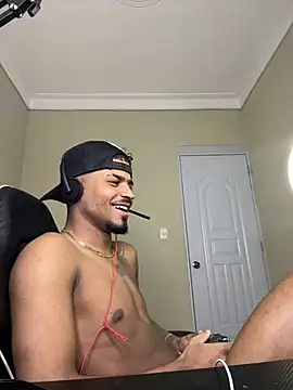 Snapshot of eljunior01 chatting on 03-13-26, 03:51 eljunior01 online show from 03-13-26, 03:51