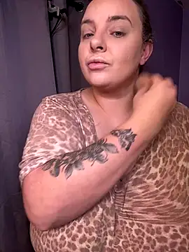 lairarose online show from 11-09-25, 09:35