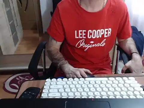 uncutguy01 online show from 03-14-25, 02:52
