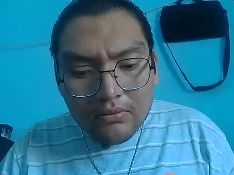 daniel4444Cu online show from 05-13-26, 03:31