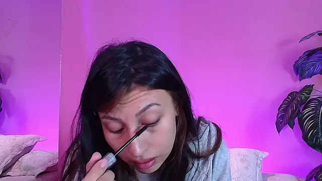 Nicolette ks  online show from 12-07-24, 11:51