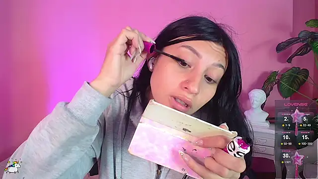 Nicolette ks  online show from 01-08-25, 01:41