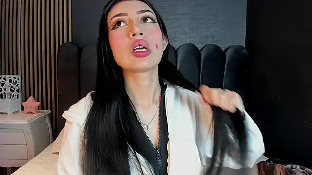 Nicolette ks  online show from 04-10-26, 04:28