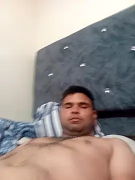 Snapshot of PITBuk_708 chatting on 11-03-25, 07:15 PITBuk 708 online show from 11-03-25, 07:15