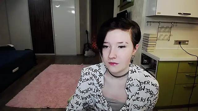 Snapshot of Kira_Bakker chatting on 02-03-25, 03:42 Kira Bakker online show from 02-03-25, 03:42