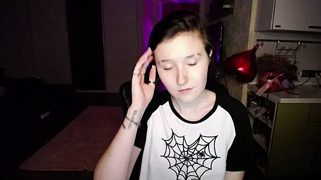 Snapshot of Kira_Bakker chatting on 03-15-25, 11:17 Kira Bakker online show from 03-15-25, 11:17