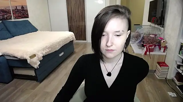 Snapshot of Kira_Bakker chatting on 10-22-25, 05:45 Kira Bakker online show from 10-22-25, 05:45