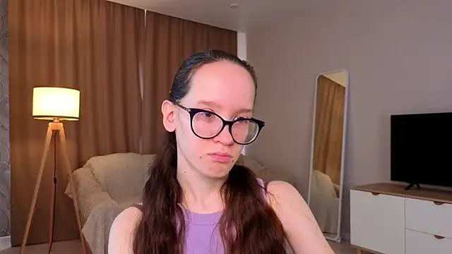 Snapshot of BettyBrowni chatting on 06-30-26, 04:08 BettyBrowni online show from 06-30-26, 04:08