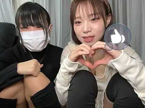 Snapshot of Riri__oo chatting on 01-11-25, 09:26 Riri oo online show from 01-11-25, 09:26