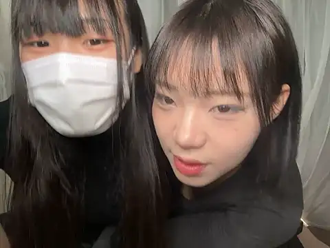 Snapshot of Riri__oo chatting on 03-01-25, 03:21 Riri oo online show from 03-01-25, 03:21