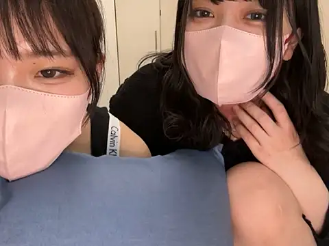 Snapshot of Riri__oo chatting on 03-14-25, 11:34 Riri oo online show from 03-14-25, 11:34