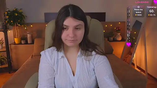 Viola  Shy online show from 04-06-26, 09:05