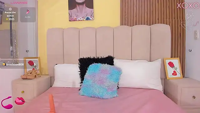 EmmyCruzZ online show from 02-27-25, 03:36