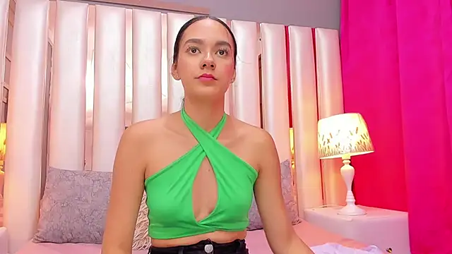 EmmyCruzZ online show from 02-21-26, 07:04