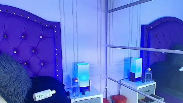 sarah banks1 online show from 07-09-26, 11:03