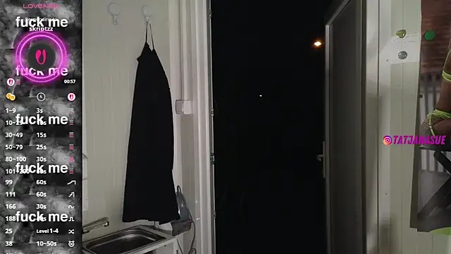 Snapshot of Tatjana_Sue chatting on 03-11-25, 10:53 Tatjana Sue online show from 03-11-25, 10:53