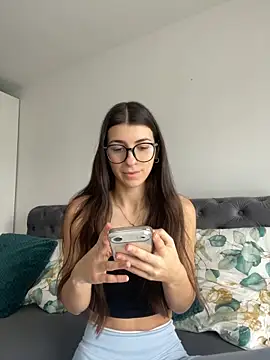 Wildberry  online show from 03-26-26, 08:20