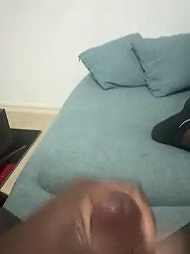 Snapshot of blackbite0 chatting on 10-12-25, 06:29 blackbite0 online show from 10-12-25, 06:29