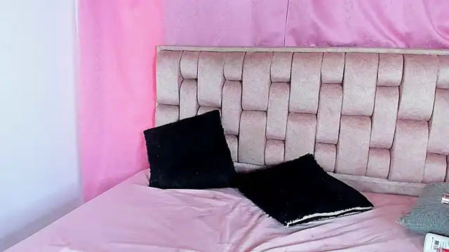 Emma Evelyn online show from 09-27-25, 08:25