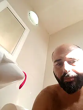 Snapshot of Denisilboss chatting on 02-27-26, 01:44 Denisilboss online show from 02-27-26, 01:44