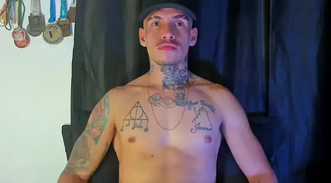 Snapshot of zyongracia chatting on 12-19-24, 09:18 zyongracia online show from 12-19-24, 09:18