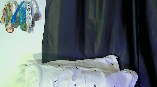 Snapshot of zyongracia chatting on 01-18-25, 04:31 zyongracia online show from 01-18-25, 04:31