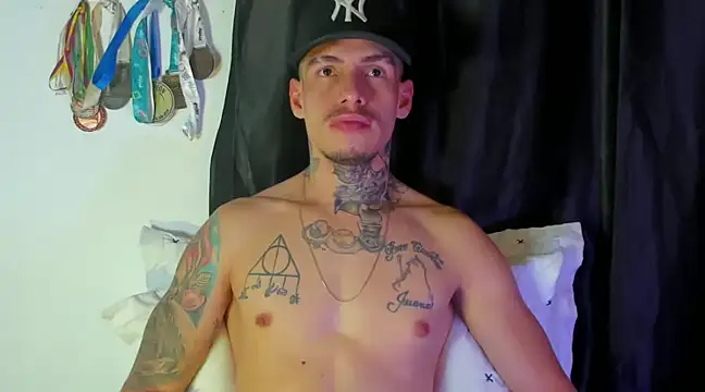 Snapshot of zyongracia chatting on 01-20-25, 09:32 zyongracia online show from 01-20-25, 09:32