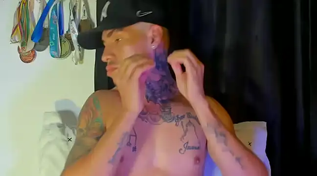 Snapshot of zyongracia chatting on 01-23-25, 10:11 zyongracia online show from 01-23-25, 10:11