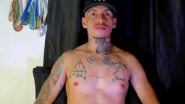 Snapshot of zyongracia chatting on 01-31-25, 11:24 zyongracia online show from 01-31-25, 11:24