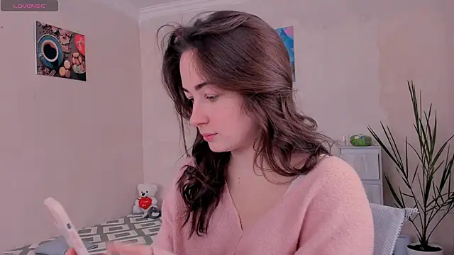 cClandesTina online show from 11-22-25, 08:35