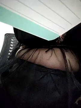 Haralushiaaa online show from 09-27-25, 04:45