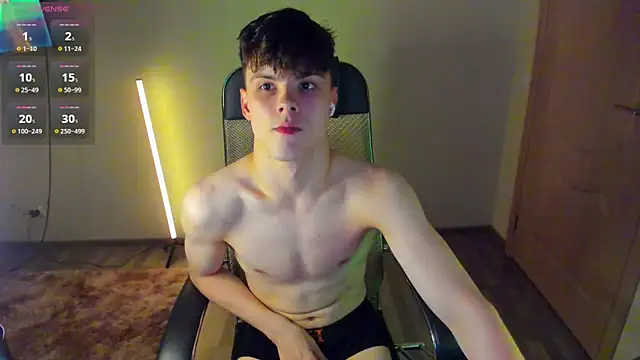 Snapshot of Aiden_Sensual chatting on 09-16-25, 08:21 Aiden Sensual online show from 09-16-25, 08:21