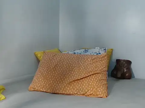 Snapshot of glam_mish chatting on 03-02-26, 04:25 glam mish online show from 03-02-26, 04:25