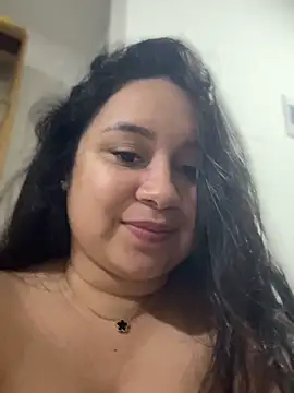 Snapshot of Pretty_Isadora chatting on 05-27-26, 04:31 Pretty Isadora online show from 05-27-26, 04:31