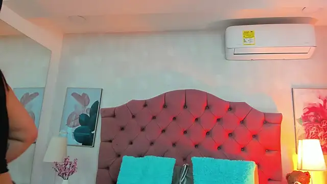 ThyaraJhons online show from 04-08-26, 11:54