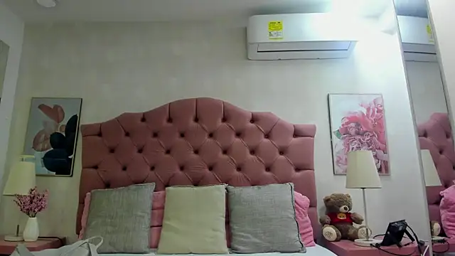 ThyaraJhons online show from 04-14-26, 12:00