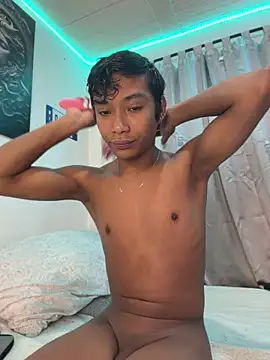 Snapshot of alejo_cute chatting on 06-18-26, 12:31 alejo cute online show from 06-18-26, 12:31