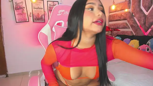 Snapshot of Mia_coxx1 chatting on 10-11-25, 06:45 Mia coxx1 online show from 10-11-25, 06:45