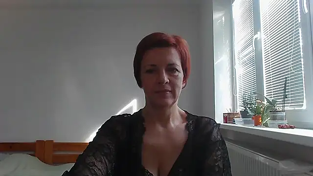 Snapshot of LoraLoraMay chatting on 10-25-25, 12:13 LoraLoraMay online show from 10-25-25, 12:13