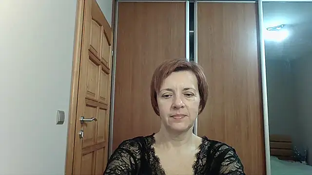 LoraLoraMay online show from 11-19-25, 07:03